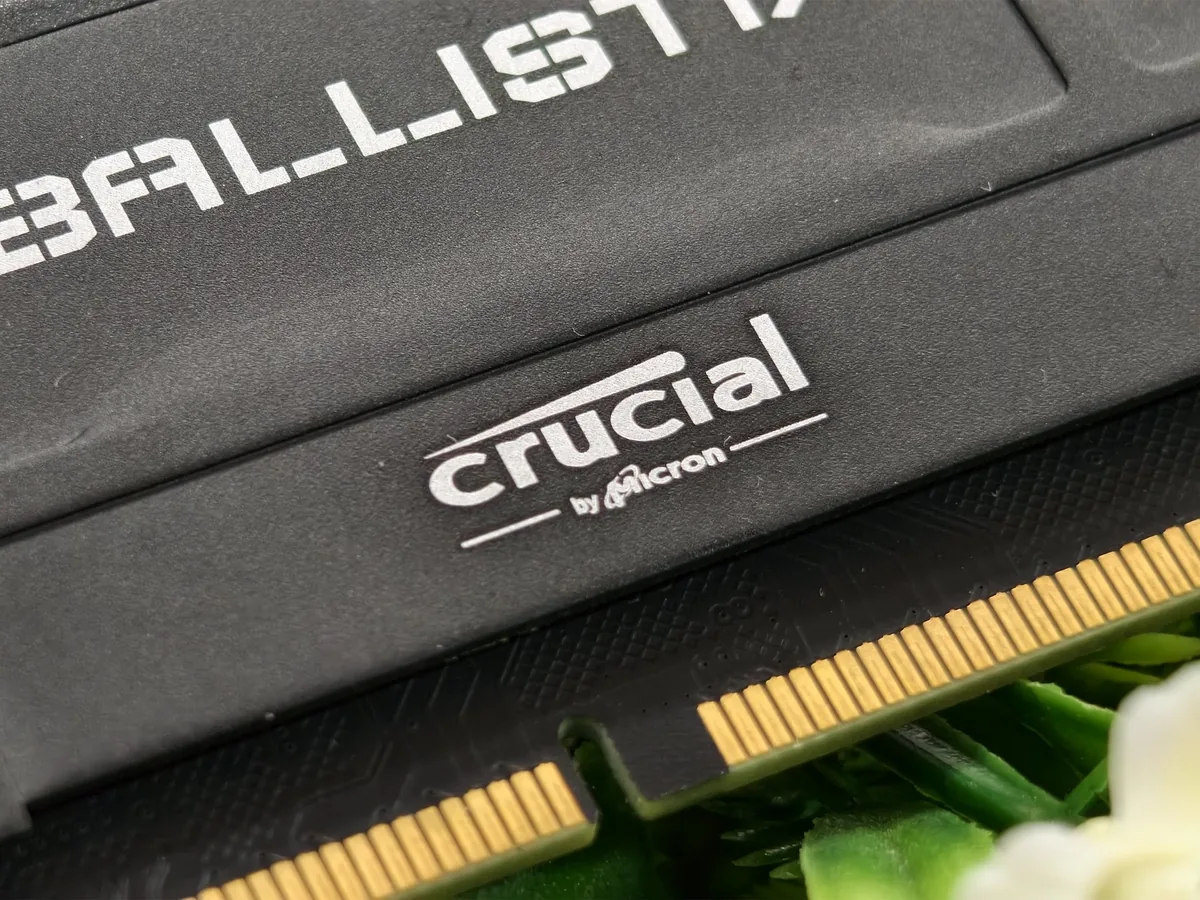 Crucial Ballistix 8 Гб (2 х 4 Гб) DDR4 / 3600 МГц - фото 2