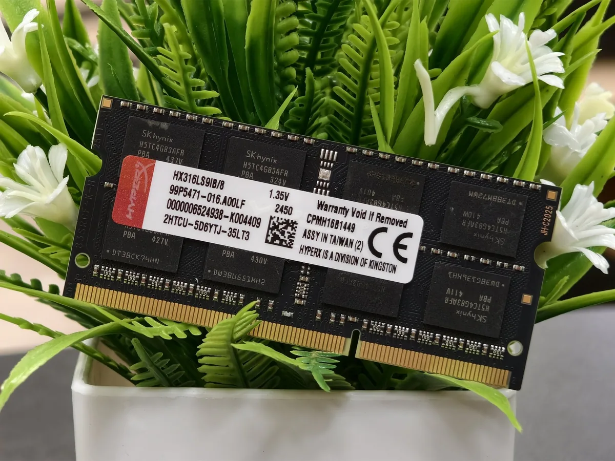 Kinston HyperX 8 Гб DDR3 1600 МГц So-Dimm - фото 1