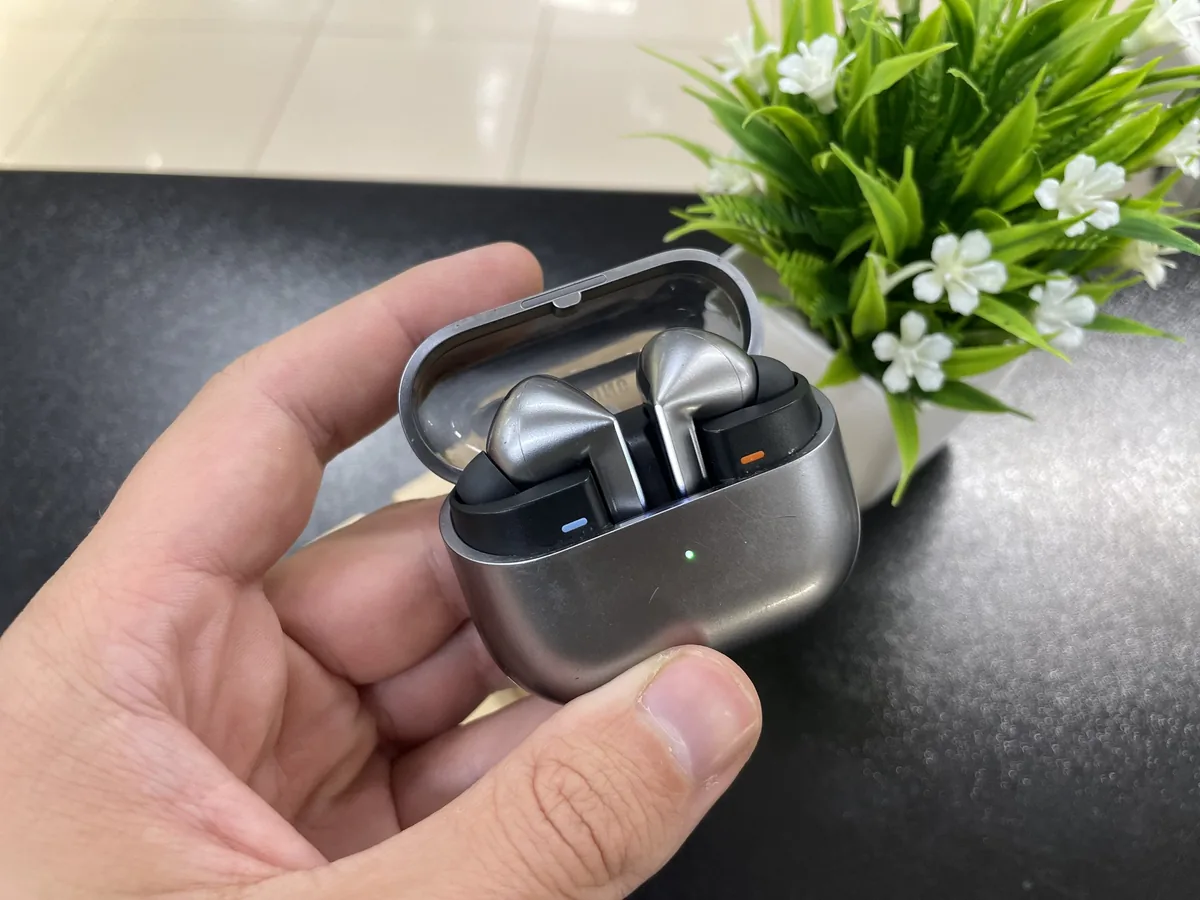 Samsung Galaxy Buds 3 Pro - фото 3