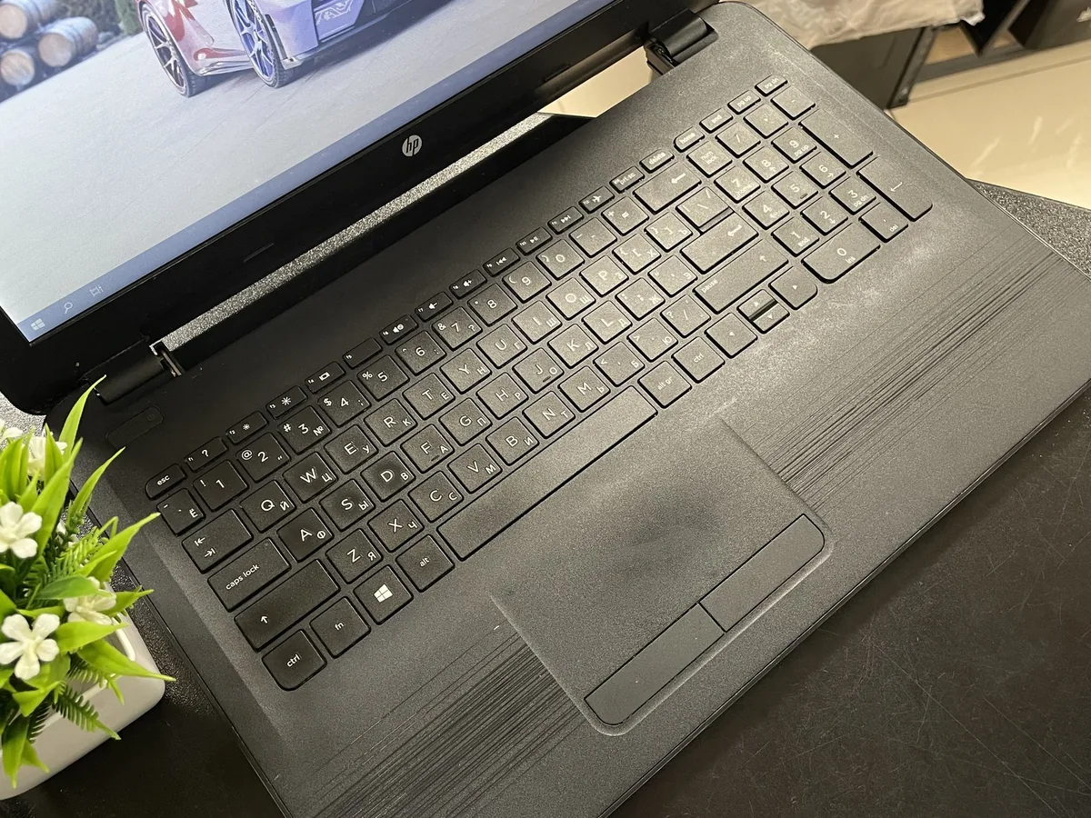 15.6" Ноутбук HP (Pentium / 8Gb / 120Gb SSD) - фото 2