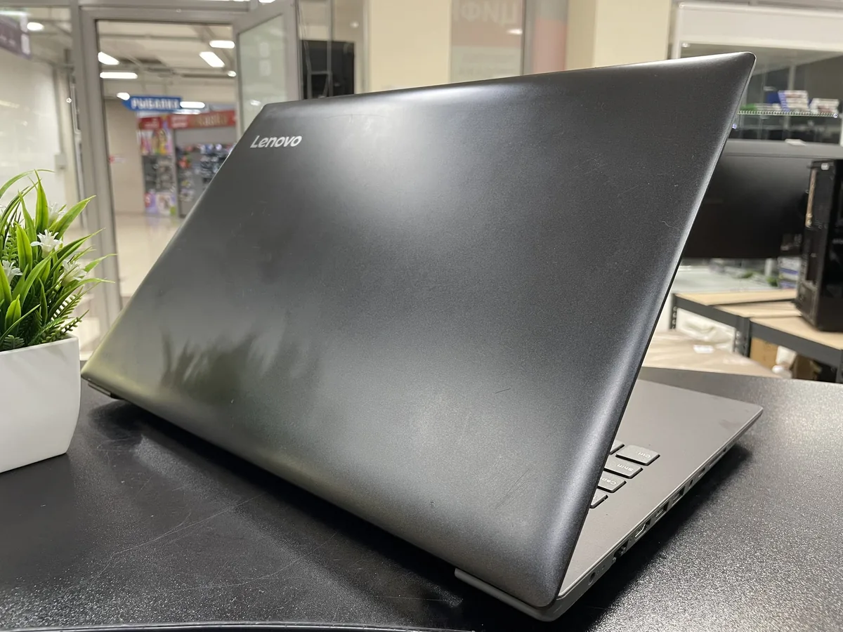 15.6" Ноутбук Lenovo R5 2500U / Radeon 540 2 ГБ - фото 3