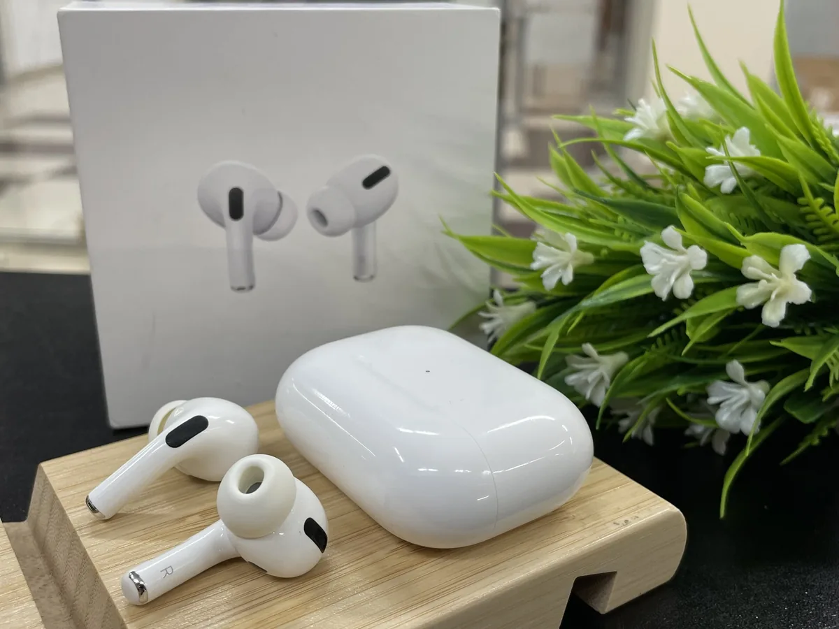 AirPods Pro (1-го поколения) - фото 1