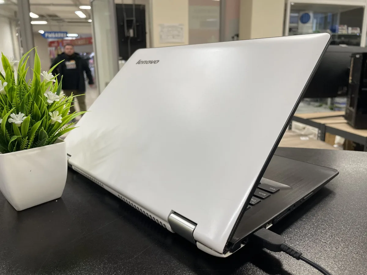 14" Ультрабук Lenovo i7-6500U + GT 940M 2 ГБ - фото 3