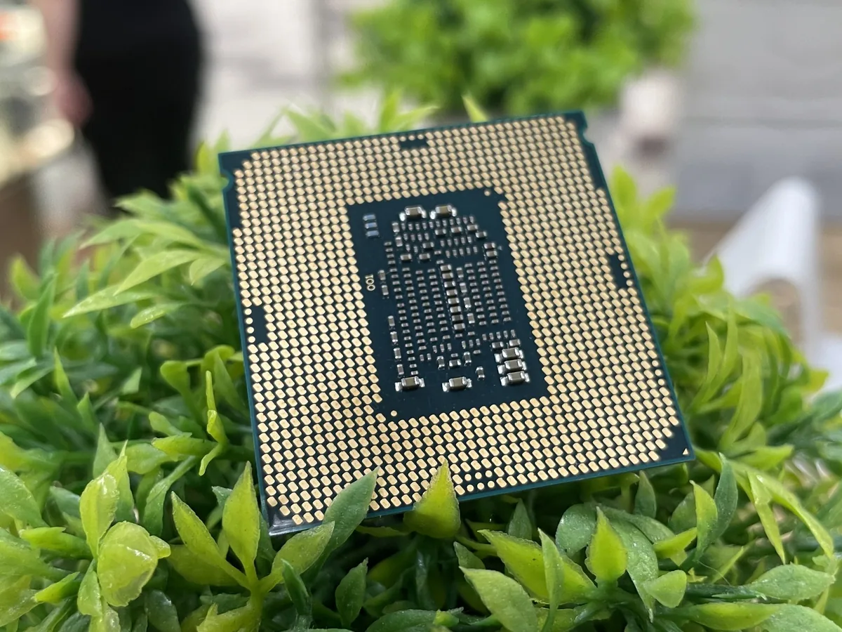 Intel Core i3-8100 (LGA1151v2) - фото 2