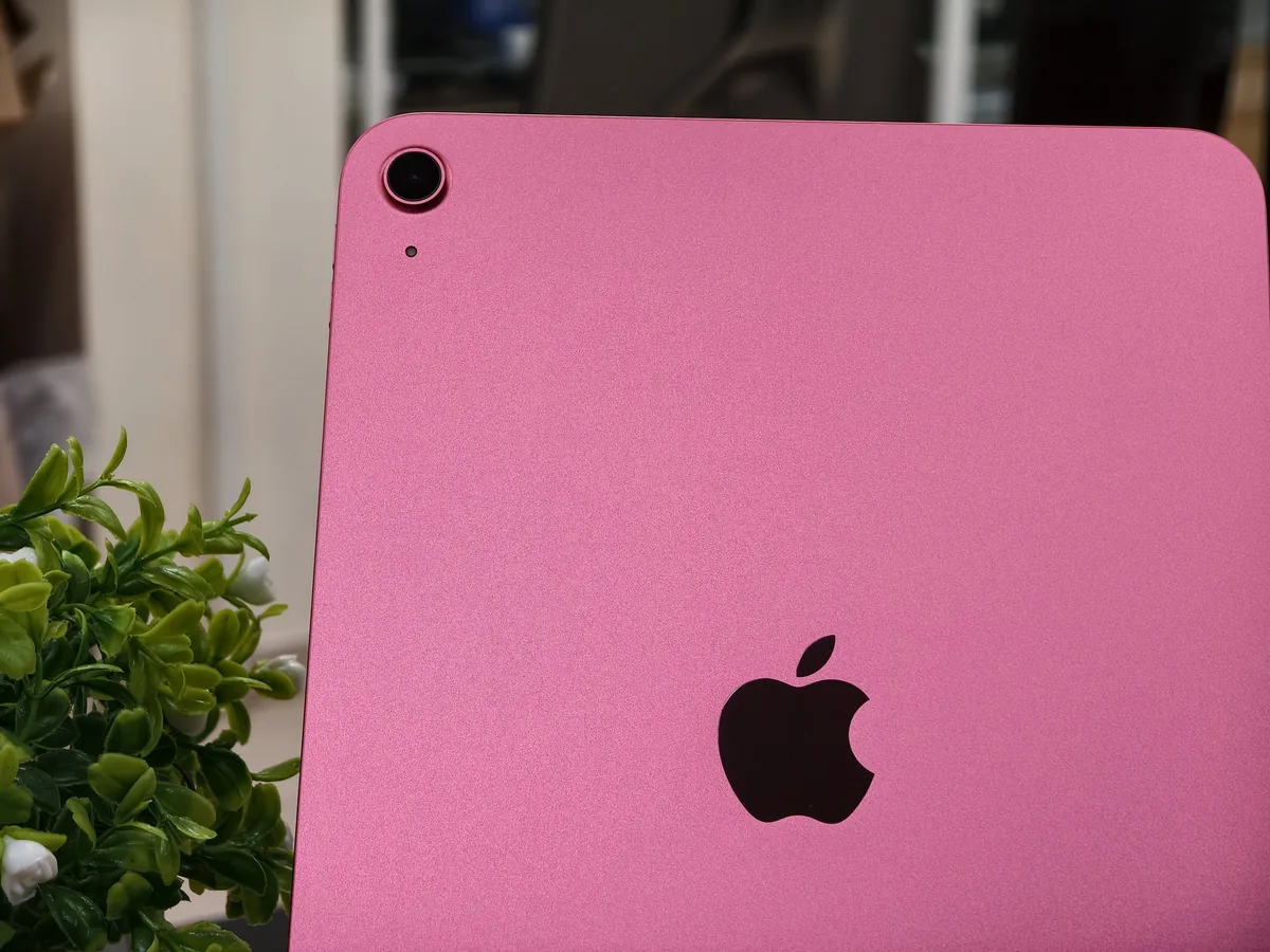 11" Планшет Apple iPad (11th Gen) Wi-Fi 128 ГБ - фото 3