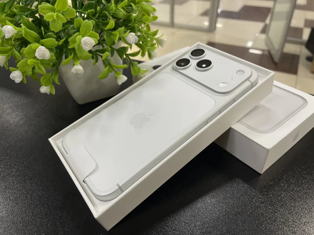 Apple iPhone 17 Pro Max 1 ТБ, eSIM - фото 2