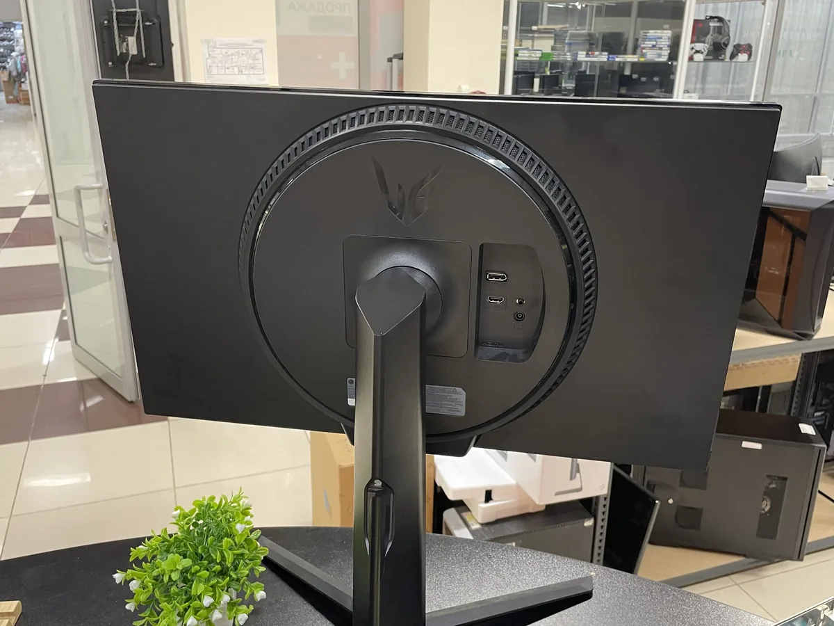 27" Монитор LG UltraGear 27GS65F-B - фото 2