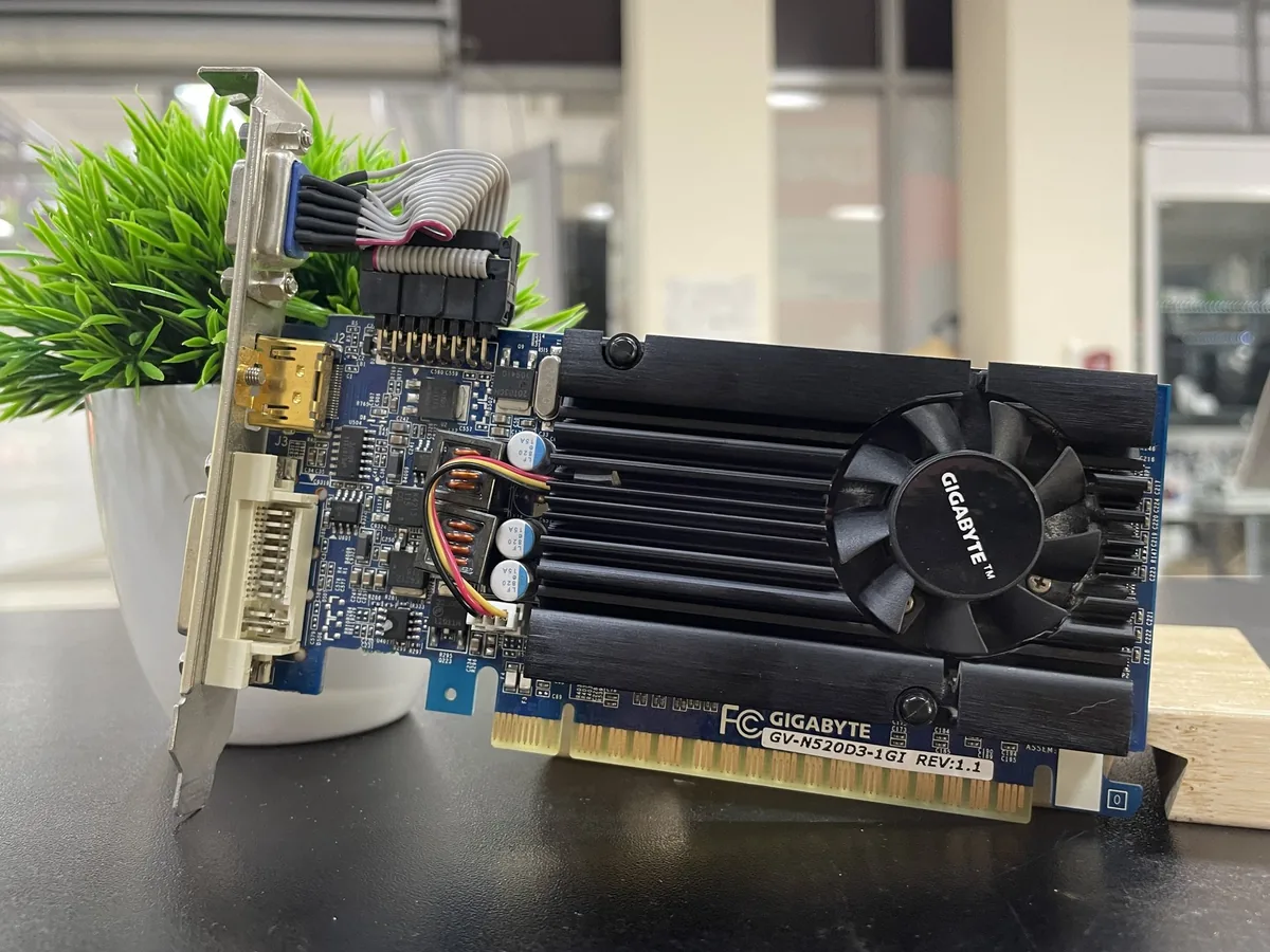 GigaByte GT 520 1 ГБ - фото 1