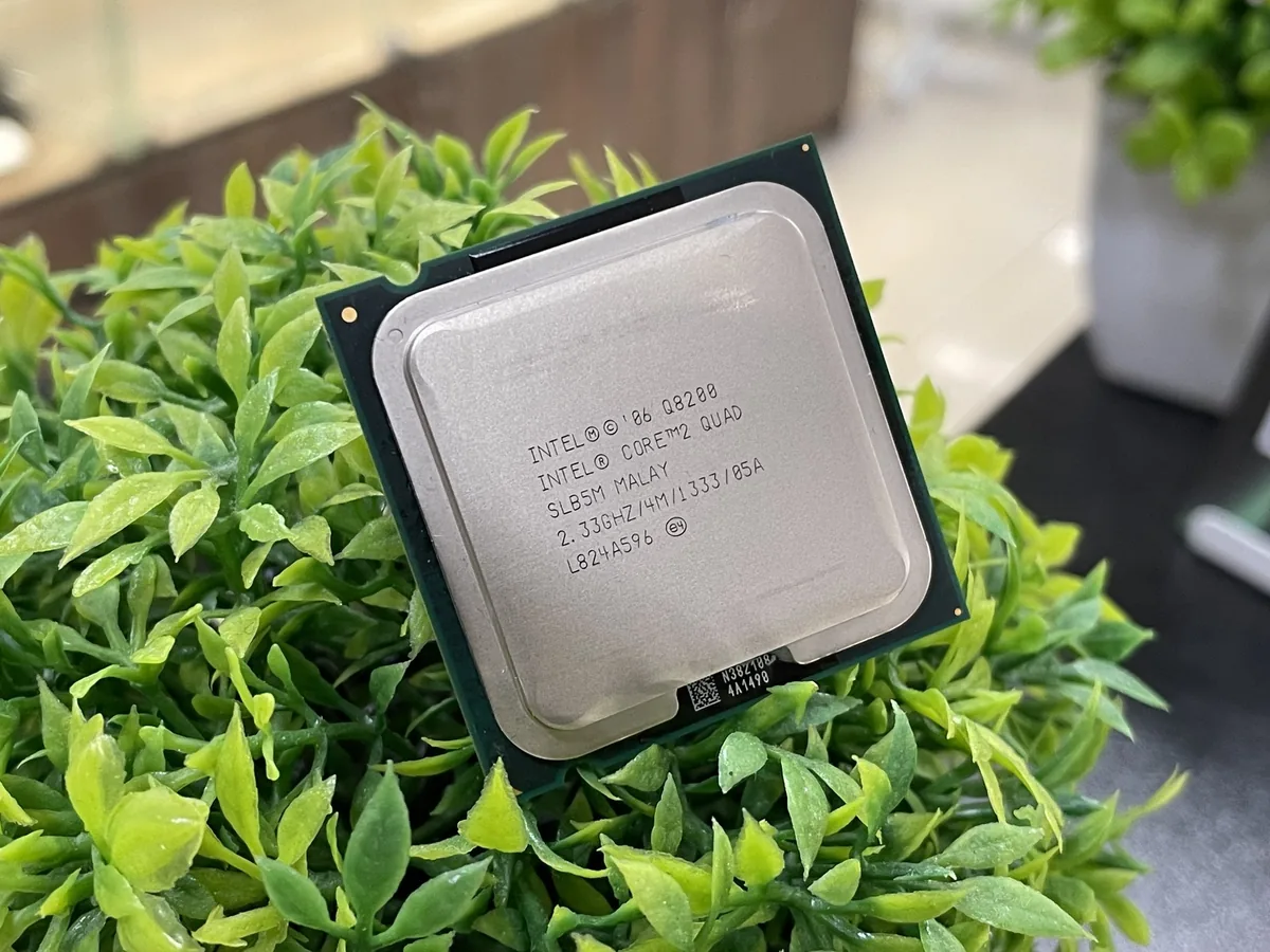 Intel Core 2 Quad Q8200 - фото 1