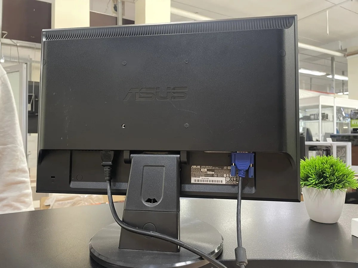 19" Монитор ASUS VW193D - фото 2
