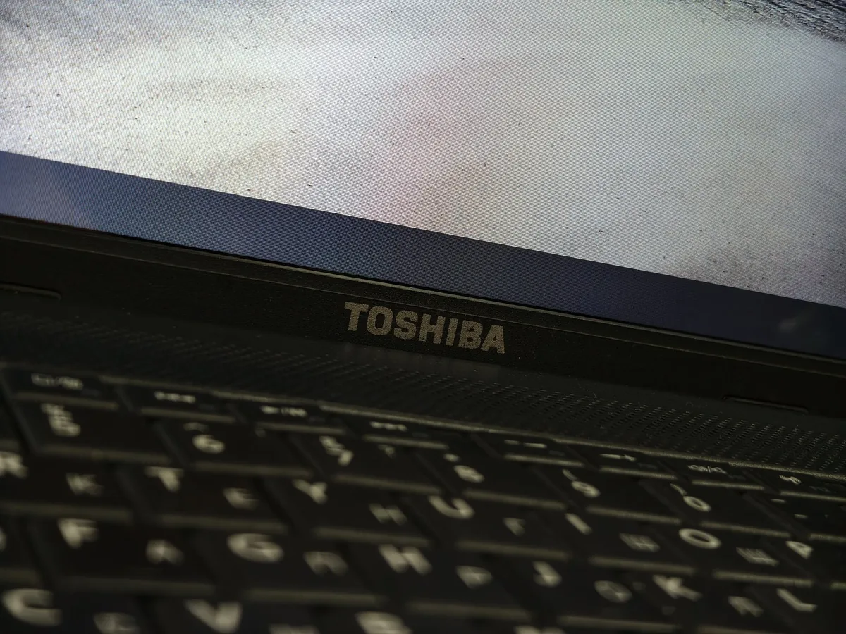 15.6″ Ноутбук Toshiba Satellite C850-B3K - фото 2