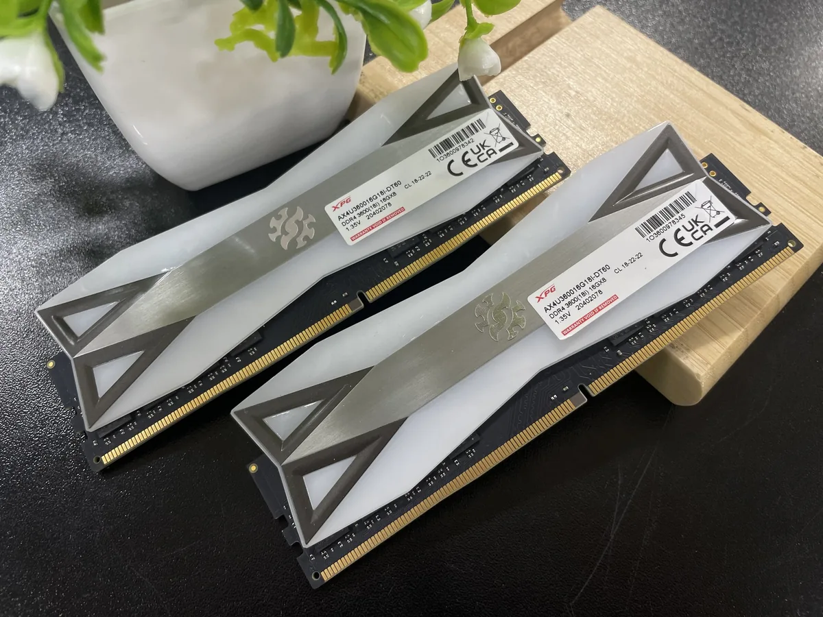 32 ГБ DDR4 ADATA XPG SPECTRIX D60G RGB - фото 2
