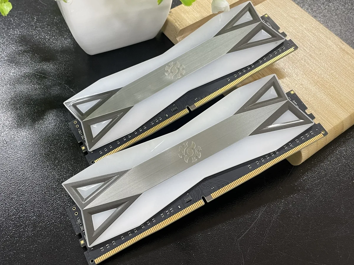 32 ГБ DDR4 ADATA XPG SPECTRIX D60G RGB - фото 3