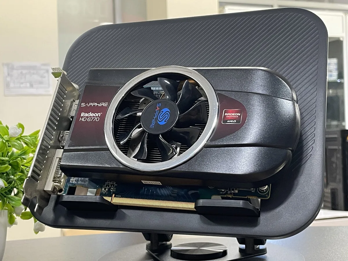 Sapphire HD 6770 1GB GDDR5 - фото 1