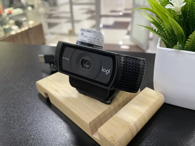 Веб-камера Logitech HD Pro C920 - б/у техника в Нижнекамске