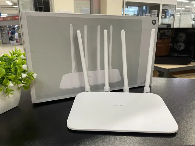 Xiaomi Mi Router 4A Gigabit Edition - б/у техника в Нижнекамске