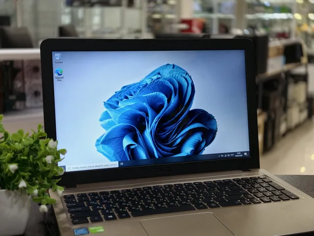 15.6" Ноутбук ASUS X540SC - б/у техника в Нижнекамске