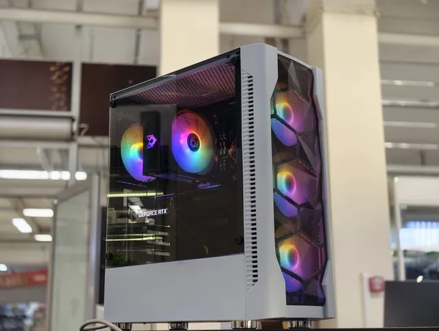 Игровой компьютер R5 3600 / RTX 3060 12 Гб / 16 Гб 3200 МГц / 480 SSD - б/у техника в Нижнекамске