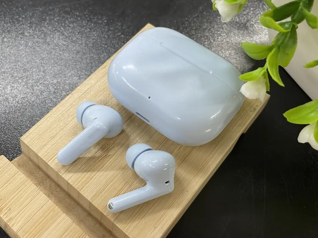 TWS HUAWEI FreeBuds SE 4 ANC - б/у техника в Нижнекамске
