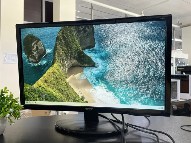 23" Монитор Acer A231Hbmd - б/у техника в Нижнекамске